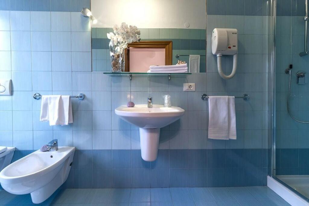 ג'וליאנובה Hotel Corallo מראה חיצוני תמונה