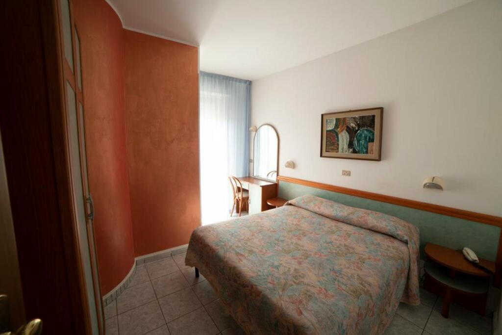 ג'וליאנובה Hotel Corallo מראה חיצוני תמונה